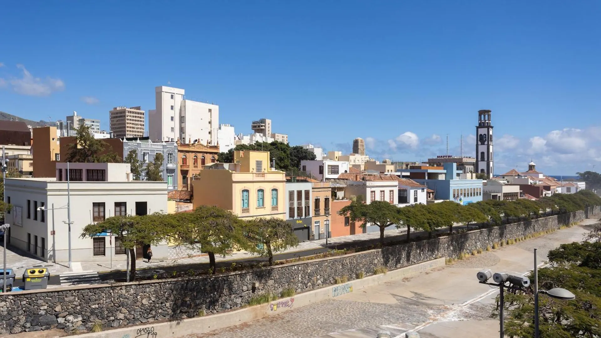 Holiday home Home2Book La Casa Toscal Santa Cruz, Private Garage